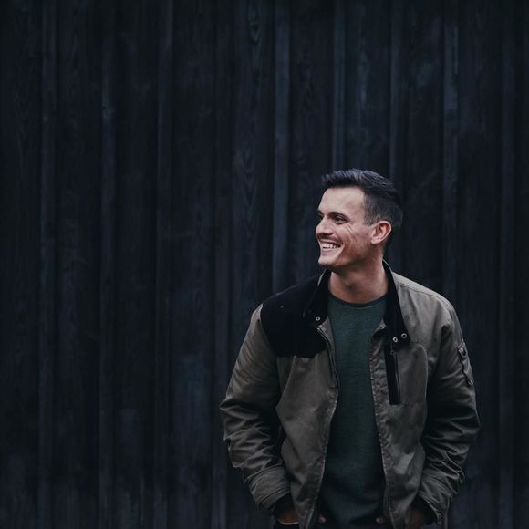 Meet your Posher, Sebastien - Picture 1 of 1